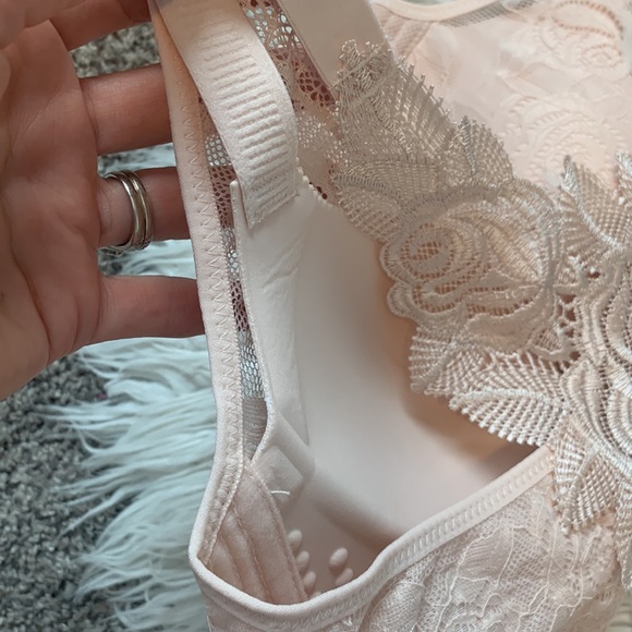 Floral Pink Embroidered Bralette 36B - Picture 3 of 5